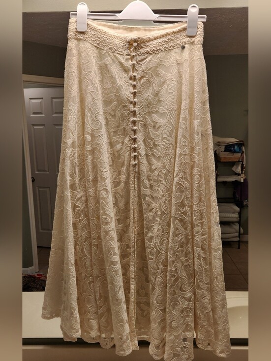 Z&L Dresses & Skirts - Elegant Cream Lace A-Line Maxi Skirt Size M See Through Beautifully Made